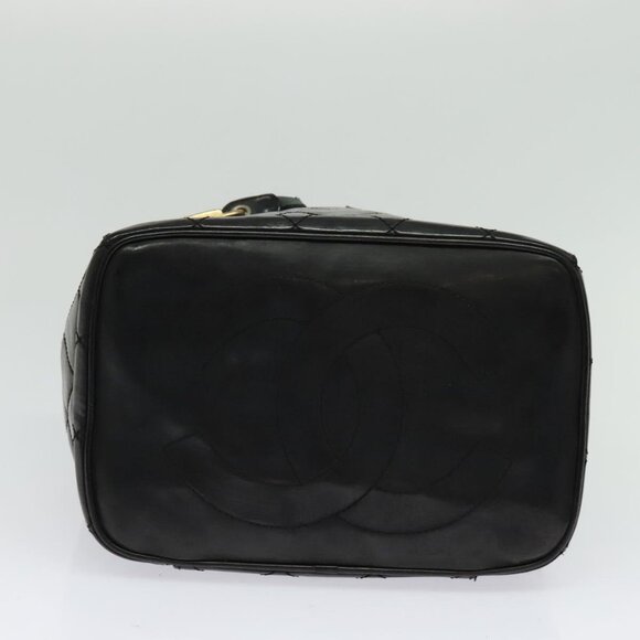 CHANEL Matelasse Vanity Pouch Enamel Black Gold CC Auth - Picture 13 of 16